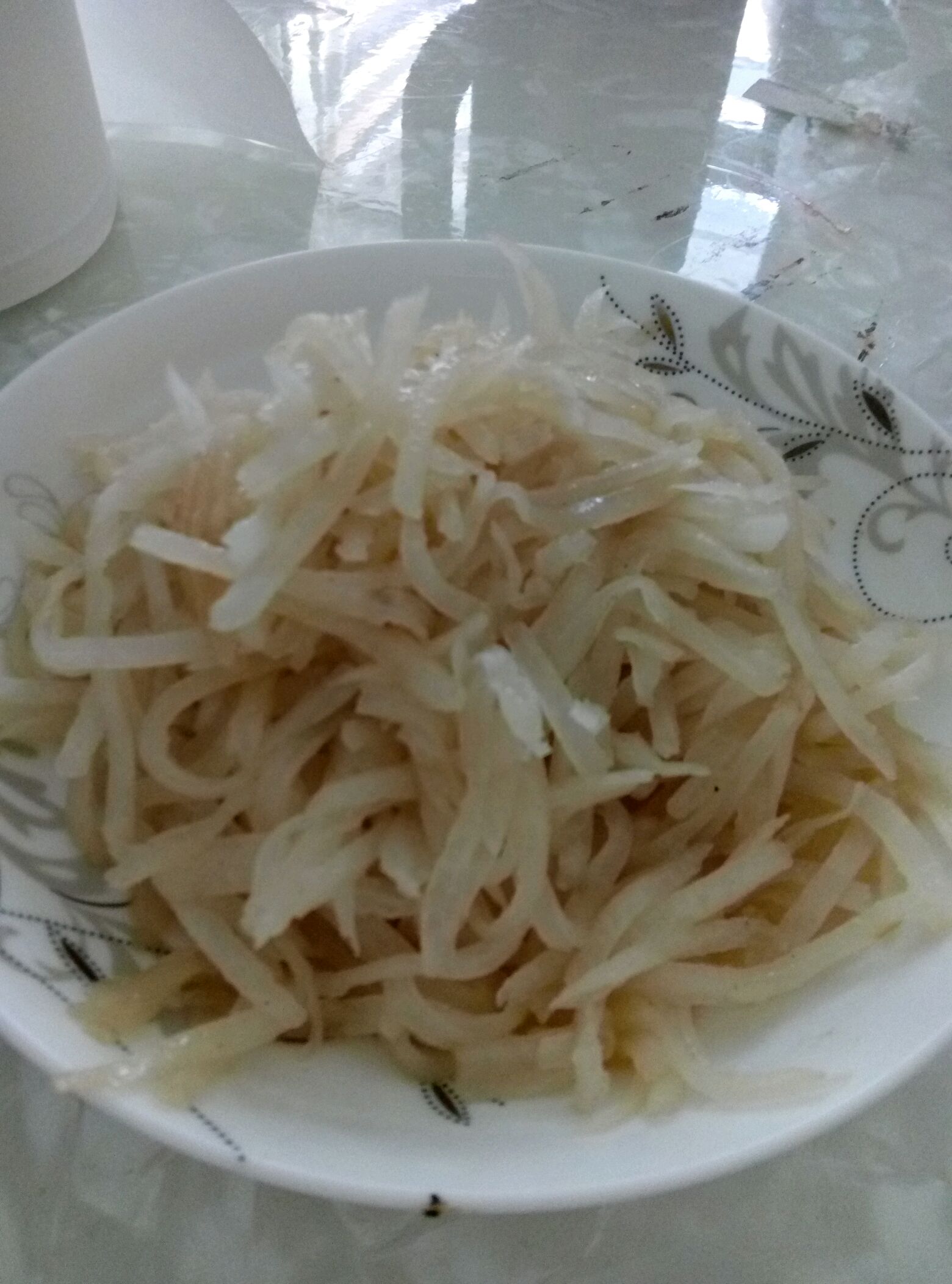 Stir fried shredded radish