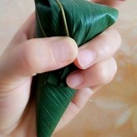 红枣牛角粽子的做法图解6