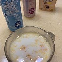 椰汁牛奶水果饮的做法图解7