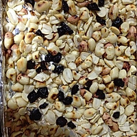 牛轧糖的做法图解1