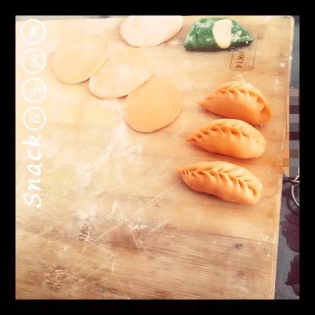 彩色饺子的做法图解4