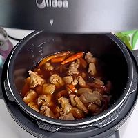 电压力锅牛肉炖土豆的做法图解7