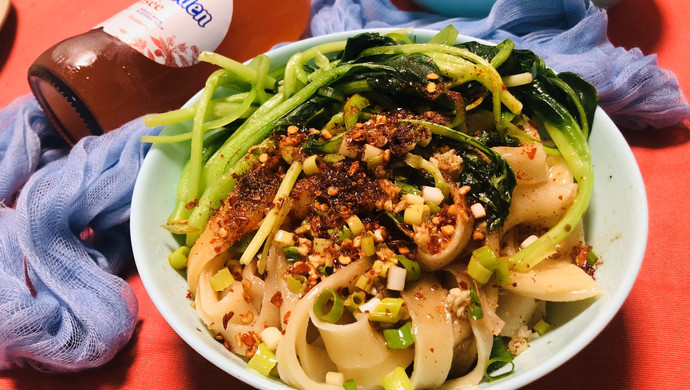 辣到过瘾～油泼扯面