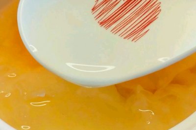 银耳胡萝卜玉米汤