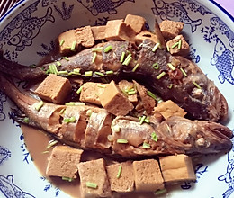 鳕鱼（大头腥）炖冻豆腐的做法