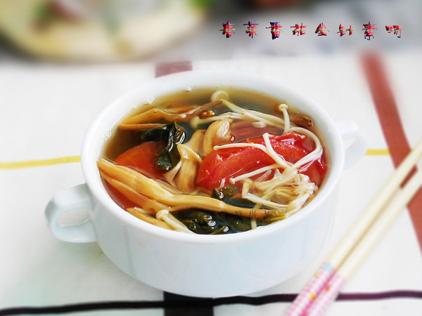 春菜番茄金针素汤--清热消食，开胃益气