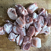 #厨房鲜香秘诀，太太乐松茸鲜，一餐一筷见鲜香#羊肚菌炖红烧肉的做法图解1