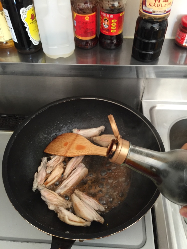 土豆烧鸡翅的做法图解6