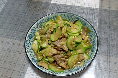 西葫芦片炒肉