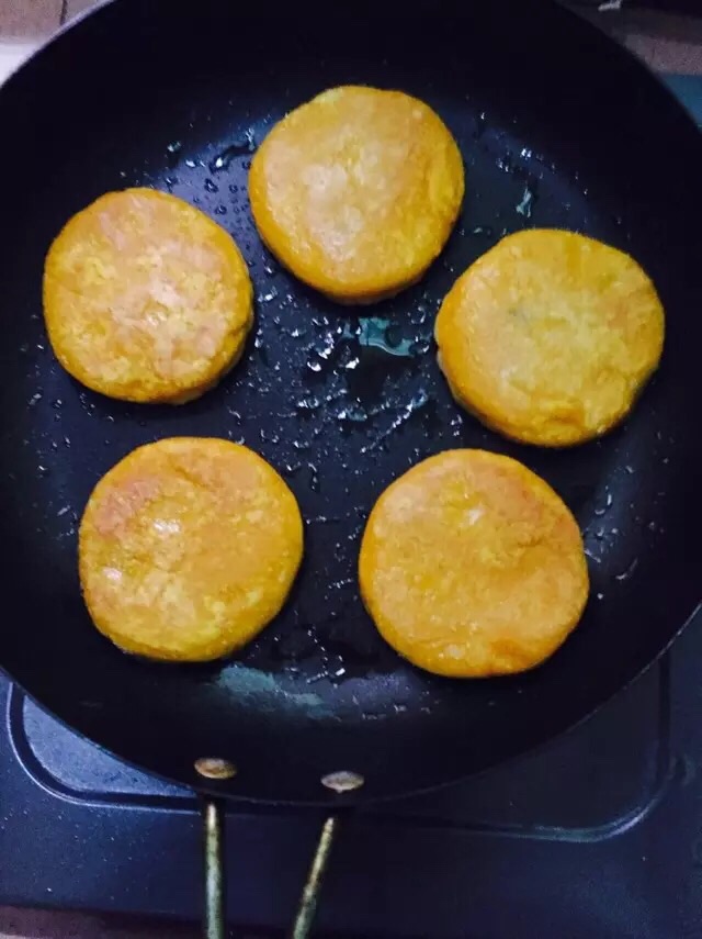 香糯南瓜饼的做法图解5