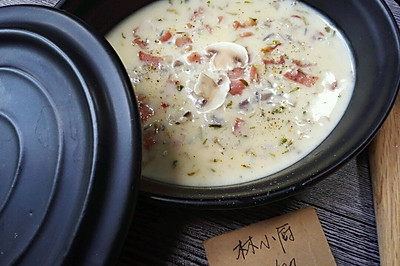 《奶油蘑菇汤》