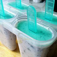 蓝莓火龙果酸奶冰棒 #夏日时光#的做法图解3