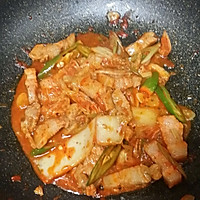 泡菜炒五花肉的做法图解4