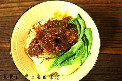 红烧牛肉面