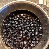 Blåbär gröt蓝莓粥的做法图解1