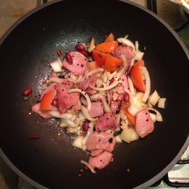 麻辣咸香花生豆炒肉片的做法图解5