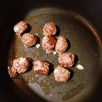 肉丸番茄意面的做法图解4