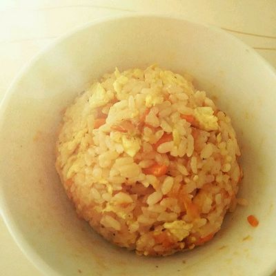 简单营养西红柿鸡蛋焖饭