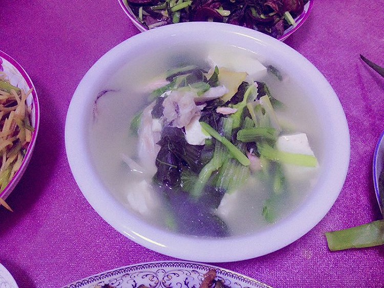 三文鱼浓汤的做法