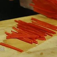 凉拌手撕鸡丝【微体兔菜谱】的做法图解3