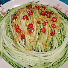 凉拌西葫芦