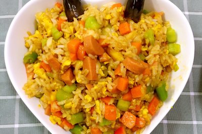 舒氏菜谱：黄金蛋炒饭