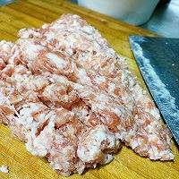 #太太乐鲜鸡汁芝麻香油# 荠菜猪肉馅手工饺子的做法图解5