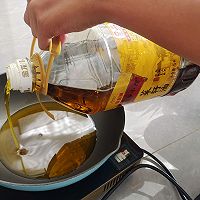 #年饭要飘香，就用外婆乡#展翅高飞—香辣鸡翅的做法图解5