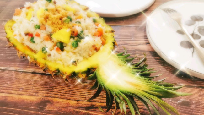 #餐桌上的春日限定#五光十色菠萝饭的做法