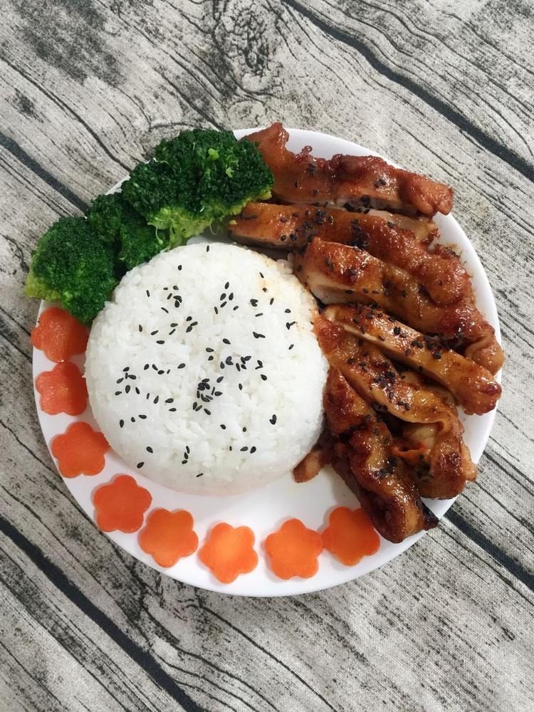 奥尔良鸡腿饭的做法