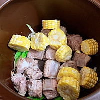 山药玉米排骨汤的做法图解9