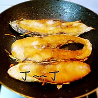 香煎马友鱼块的做法图解3