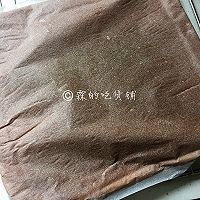 #令人羡慕的圣诞大餐#树桩蛋糕的做法图解13