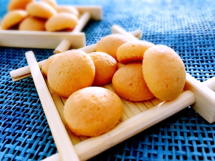 蛋黄饼干，宝宝零食的最佳选择的做法