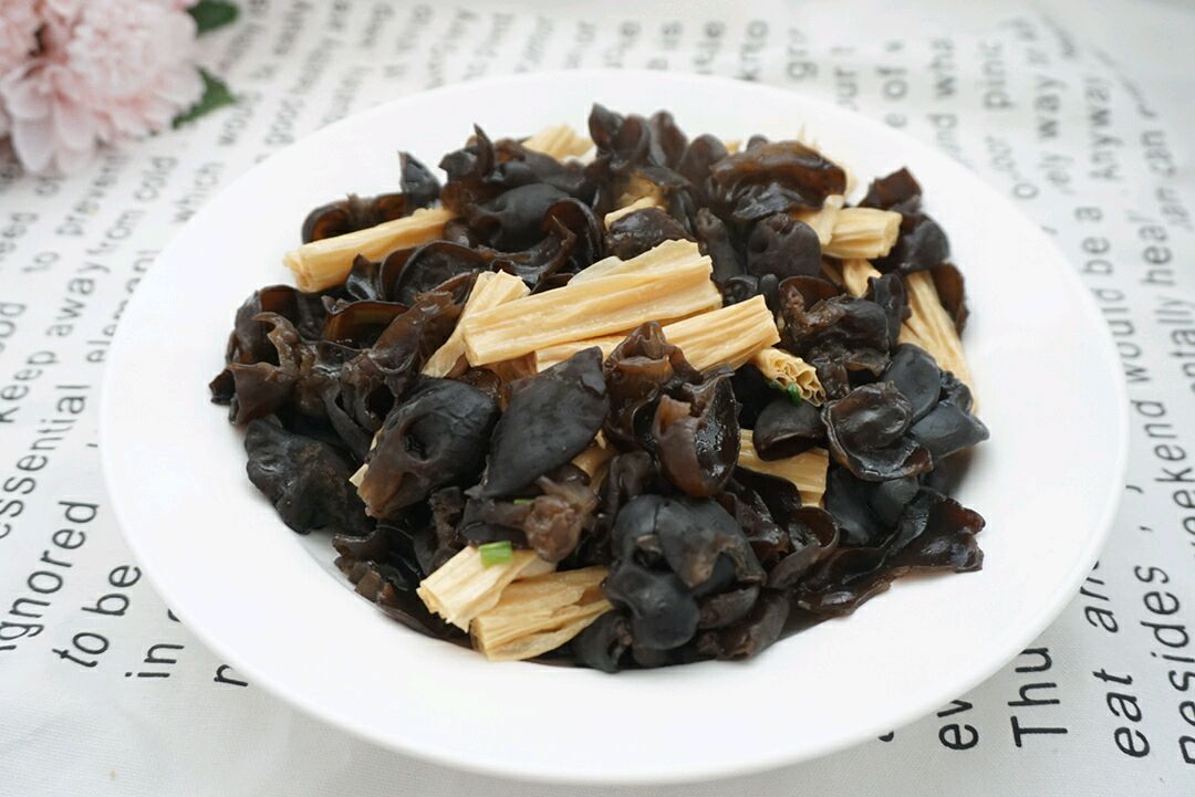 Stir fried beancurd with agaric