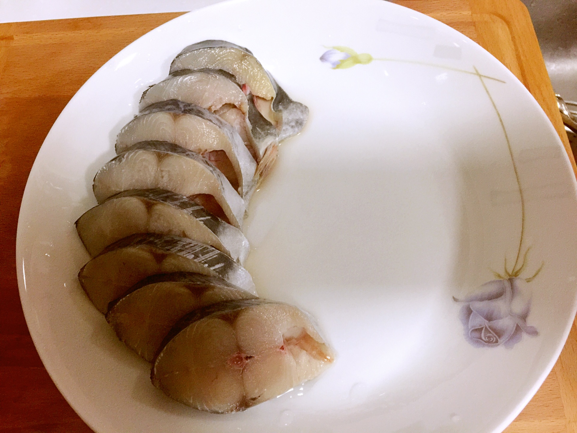 红烧鳊鱼怎么做_红烧鳊鱼的做法_豆果美食