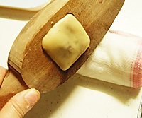 传统广式豆沙月饼的做法图解5