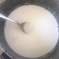 #快手又营养，我家的冬日必备菜品#暖身神器-蜂蜜牛奶桂花粥的做法图解3