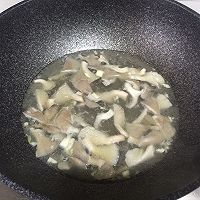 蘑菇炖豆腐的做法图解6