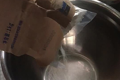 手柔小餐包配台湾香肠