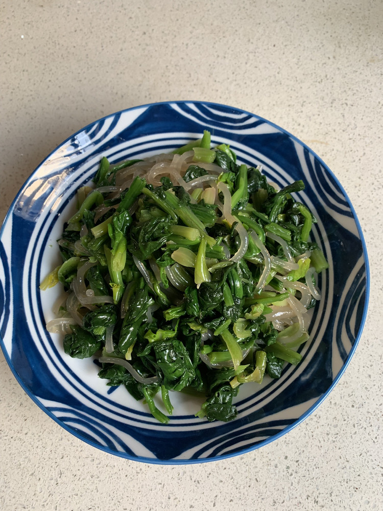 凉拌霍菜（菠菜拌粉条）的做法