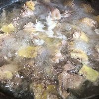 能吃三大碗米饭的～小鸡炖土豆的做法图解8