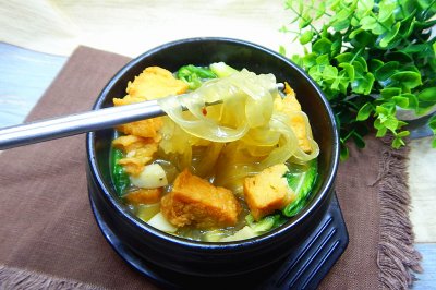 咖喱肉豆腐粉丝汤