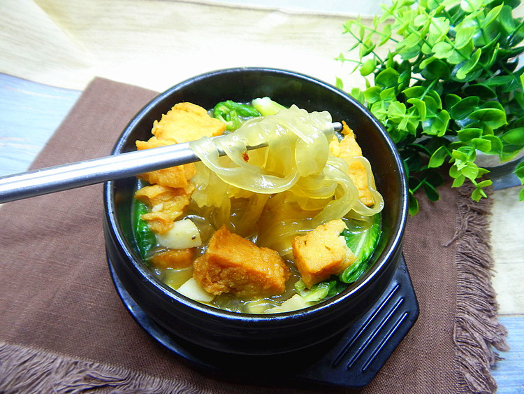 咖喱肉豆腐粉丝汤的做法