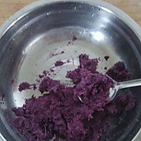 紫薯丸子的做法图解2