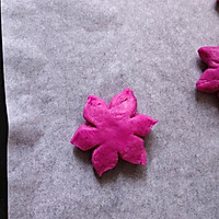 #尽享安心亲子食刻#火龙果麻薯花朵面包的做法图解8