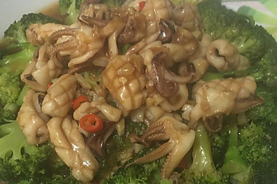 鱿鱼炒菜花
