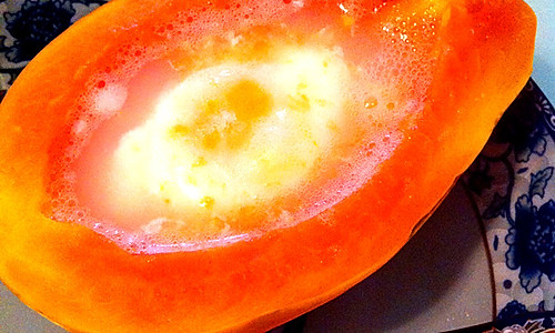 美容又美味的木瓜炖鸡蛋的做法