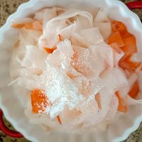 爽口萝卜的做法图解2