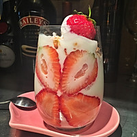 草莓燕麦酸奶杯的做法图解4